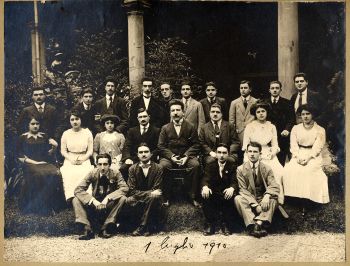 Allievi e insegnanti di una classe del Liceo Musicale di Bologna